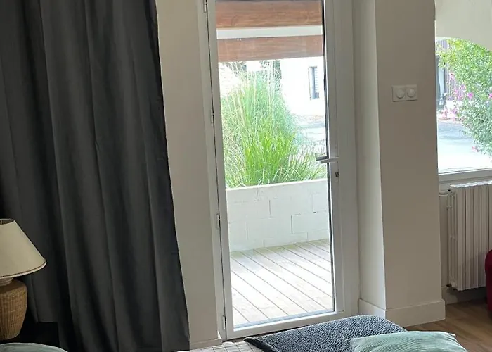 Chez Aurelie & Mathieu Dans Ancienne Maison Renovee Proche Du